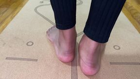 Ebony Yogi Shows off Her Feet
