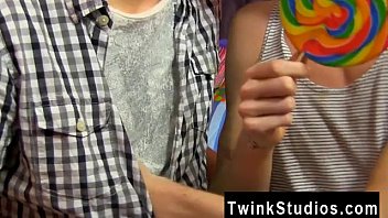 Hot gay Preston Andrews and Blake Allen celebrate LollipopTwinks&#039_