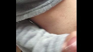 Me corro sobre la mesa de noche