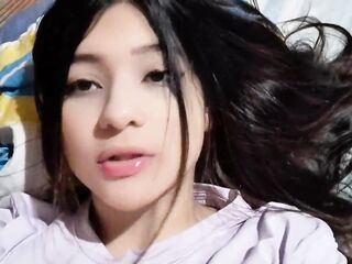 Home masturbation of a Latin chick girl