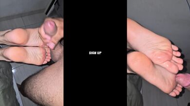 These feet made her lose control as her toes vanished between my greedy lips