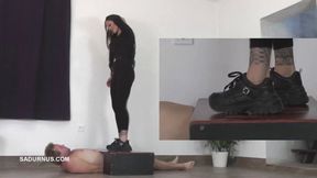 Slave's orgasms under Mistress Cleo's platform shoe B PP wmv