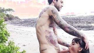 Tattooed chick and her emo boyfriend get it on outdoors