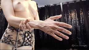 Rebecca Diamante shows her hands' veins in topless