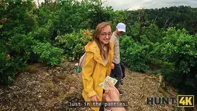 HUNT4K  She sucked a dick and kissed her BF after