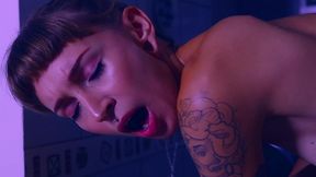 filme completo - mulher de malandro. bia romanxxx que sabe comer emme white melhor do que o marido corno dela