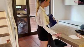Inexperienced Real Estate Agent on Trial Seduces Undecided Client to Close His First Contract and Not Lose His Job