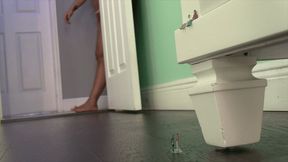 Amazon Giantess Megan Jones Dominates & Devours Tiny Invaders (HD 1080p MP4)