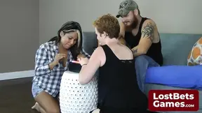 Hot girlfriend gives messy facial after wild ride