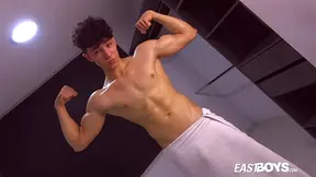 Enzo Slora has a really hot body and he wants to be TOUCHED