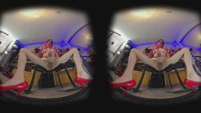 Jasmine_dlight - POV Low Angle Big Cock Vacuum Pump in Red Pvc and Heels Vr180
