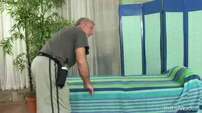 Masseur Uses His Toys to Satisfy Horny BBW Big Tender