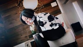 Secretarial Secrets - Jasmin Jai