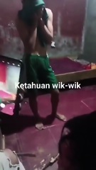 Ketahuan ngewe sama warga
