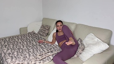 Apolonia takes her huge dildo to masturbate and squirt