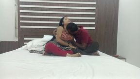 Big Busty Hot Indian MILF Seducing Her Office Boss in Hotel