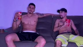 primeira vez fudendo o amigo