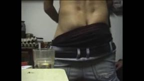 salope offerte en foyer pour migrants.