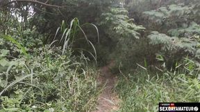 o garoto liberou a bunda para todos os homens ativos da floresta