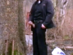 Lonely Daddy Strokes it Outside