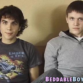 Twinks Logan Miles and Aiden Riley Scott masturbate and cum