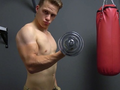 Fit Teen Gets Handjob From Stranger After Gym Workout