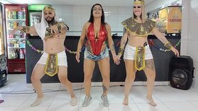 minha esposa me deixou sozinho com sua melhor amiga
