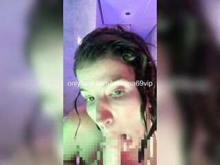 Vibrator Oral job And Masturbation Whilst In The Shower!