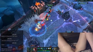 Gamer Girl orgasms while playing League of Legends