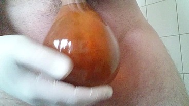 Geiles Spiel mit Pisse im Kondom ** Director's Cut **