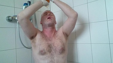 Geiles Spiel mit Pisse im Kondom ** Director's Cut **