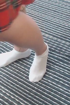 Pretty white ankle socks