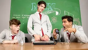 Hot Passion in Morgans Cluttered Office – A Fiery Gay Encounter Unfolds