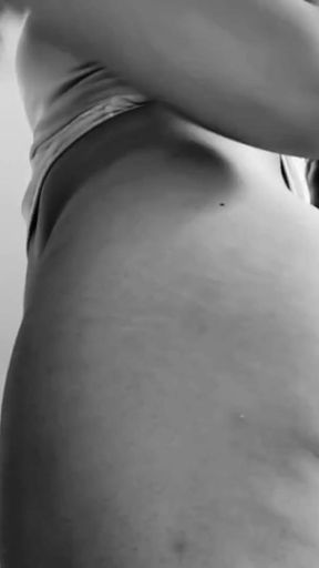 White and white video series Mili069 Jhon Deivys   Clip 1