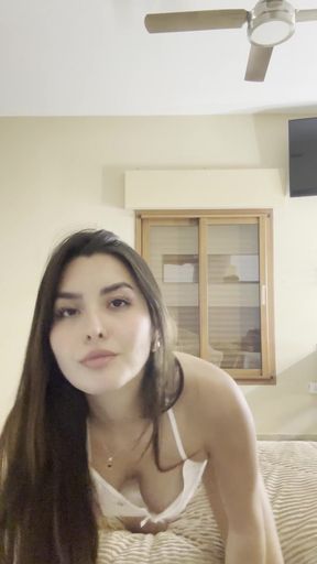 Adorable amateur teen shows off her cute assets