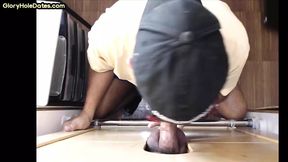 Amateur gloryhole DILF sucks dick till cum in mouth