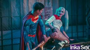 Superman introduce el bate de Harley Quinn por el ano para salvar el mundo.