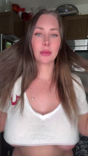 Amateur with big tits shows off her natural assets on OnlyFans