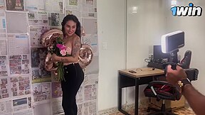 Fotografo Folla Mi Gran Vagina Peluda ,durante Mi Sesion De Fotos De Cumpleanos Xxx Porno Gratis