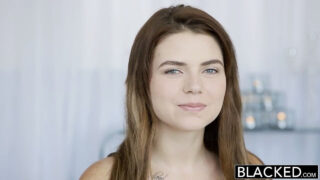 Międzyrasowe cumshot, facial – Marina Visconti analnie ru****a przez BBC