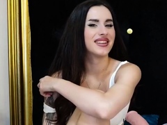 Brunette Solo Webcam Masturbation