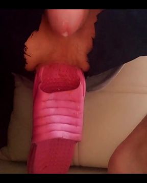 Julia Porn Cums From Anal Rupture. Puts a Slipper in Herself and Shows a Real Male Squirt