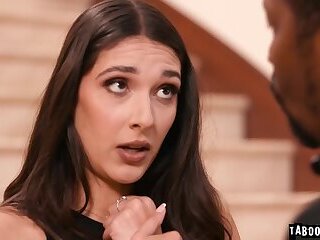 Aria Sloane pleads with Isiah Maxwell and offers him her body