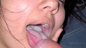Mia Summer swallowing thick load while she's barrd out