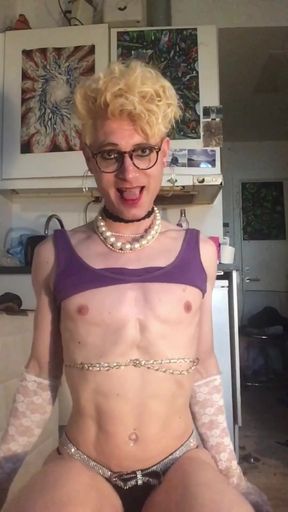 Skinny Blond Whiteboi Bitch Jes Exposed