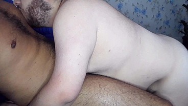 Mamando o Novinho virgem Peludo depois da escola