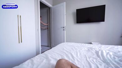 "No Nut November" Ends with a Cum on my College Roommate's Girlfriend - Lil Elle