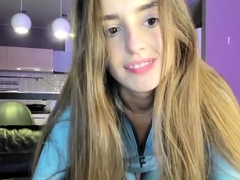 Brunette Solo Webcam Masturbation