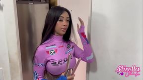 FEZ O MEU PAU DE SORVETINHO E CHUPOU AT&Eacute_ EU GOZAR NA BOCA DELA