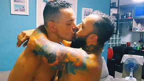 chamei dois pintores pra pintar o meu apartamento e paguei eles com sexo - parte 02